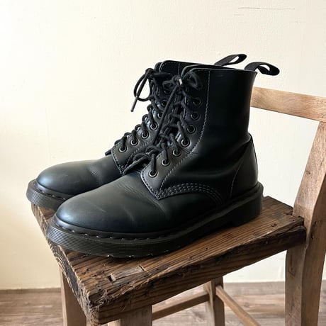 Dr.Marten's "dark green" 1460 8eye Boots
