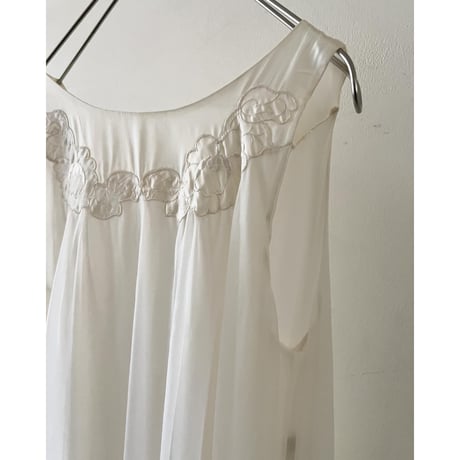 60's Vintage GOSSARD ARTEMIS Embroidery Design No Sleeve Maxi Dress