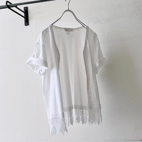 Vintage  Lace Design Blouse