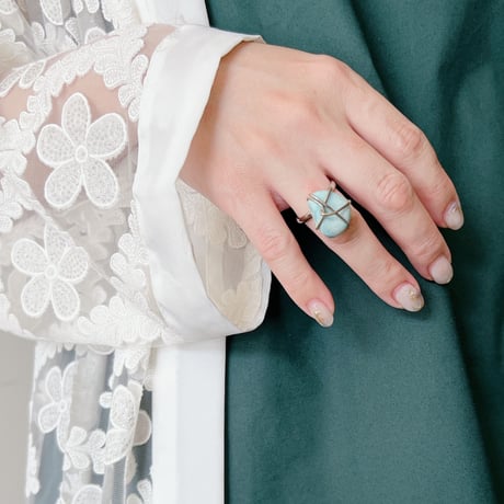 Stone&wire Design Ring