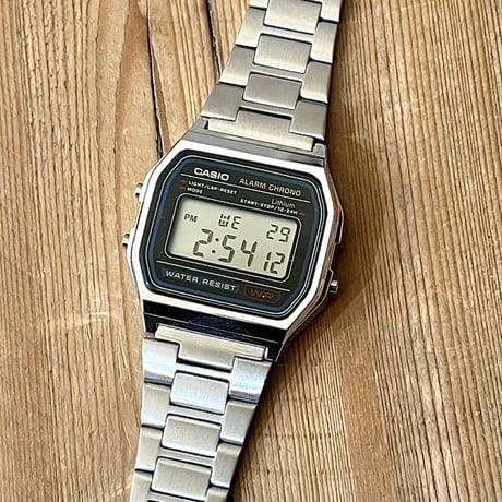 Cheap CASIO Quartz Watch