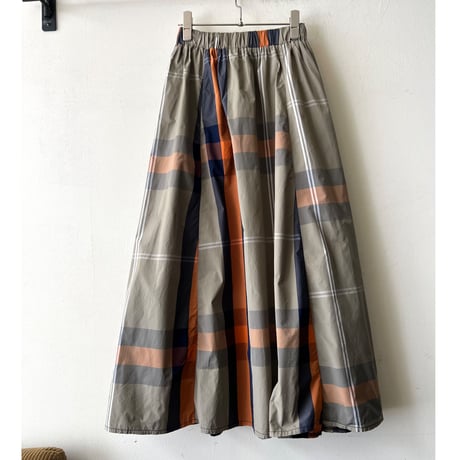 Plaid Pattern Flare Long Skirt