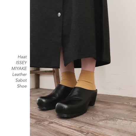 Haat ISSEY MIYAKE Leatherサボ