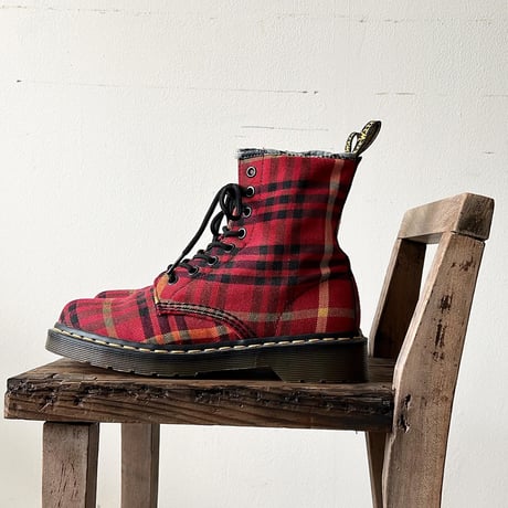 Dr.Marten's Tartan Check Canvas  8eyes Boots