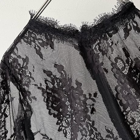 "See-through" Flower Pattern Lace Blouse