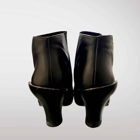 ISSEY MIYAKE × un Metal Heel Goa Short Boots