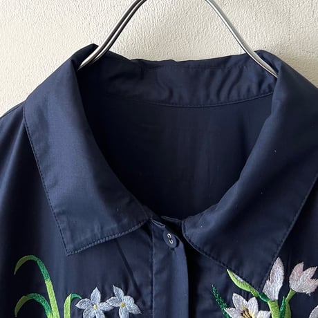 Embroidery Flower Design No Sleeve Long Dress