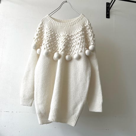 Vintage Pom-pom Design Aran Knit Sweater