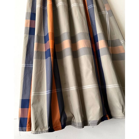 Plaid Pattern Flare Long Skirt