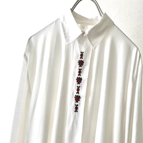 Euro Vintage Embroidery Design Shirt Blouse