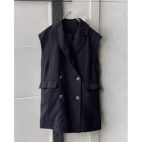 Double breasted No Sleeve Tailored JKT