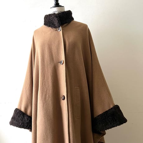 Euro Vintage Fur Design Cape Coat