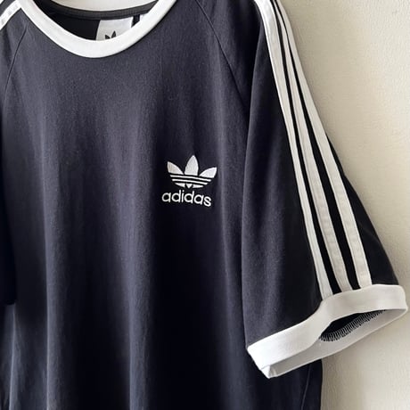 adidas originals 3stripes Tee