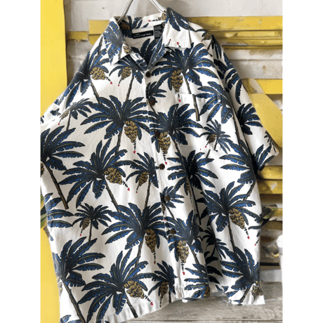 90-00's No Boundaries " Banana Tree" Pattarn Shirt
