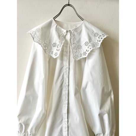 Lace Collar White Long Blouse