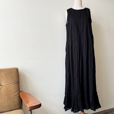 Crinkle Design No Sleeve Long Dress