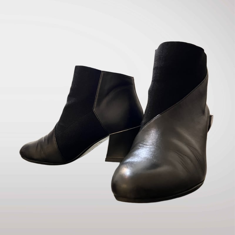 ISSEY MIYAKE × un Metal Heel Goa Short Boots |