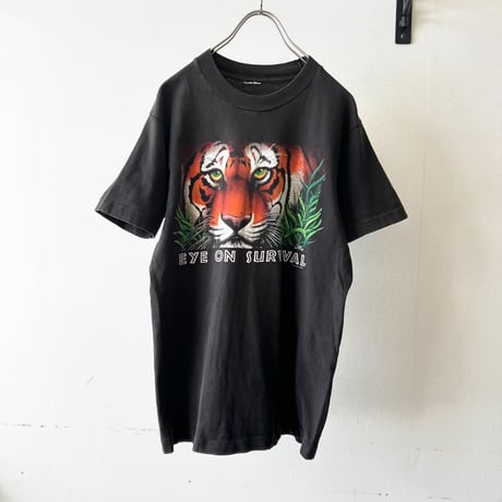 90's Tiger Design Tee (made in USA)
