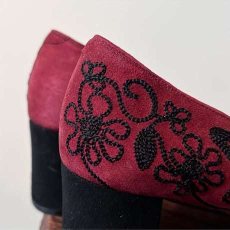Old Yves Saint-Laurent 刺繍ヒールパンプス