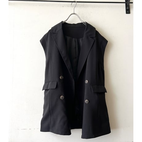 Double breasted No Sleeve Tailored JKT
