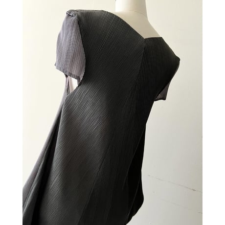 Switch Design Bell Line Pleats Dress