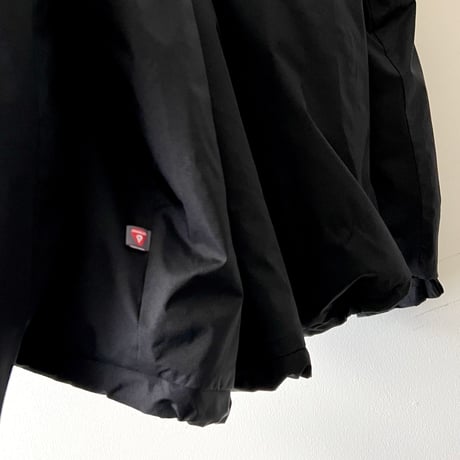 B.A.F社製 ECWCS GEN3 Level 7 Primaloft JKT(XL-regular)