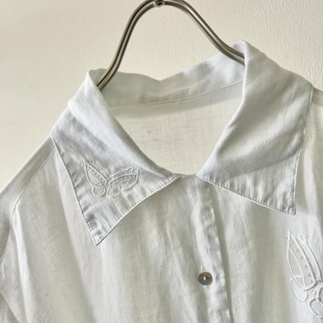 Vintage Butterfly Design Cut Lace Blouse