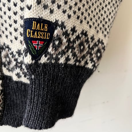 Euro Vintage DALE OF NORWAY Nordic Cardigan (made in Norway)