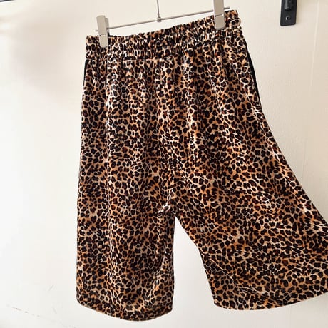 Leopard Pattern Side Line Velours Short Pants