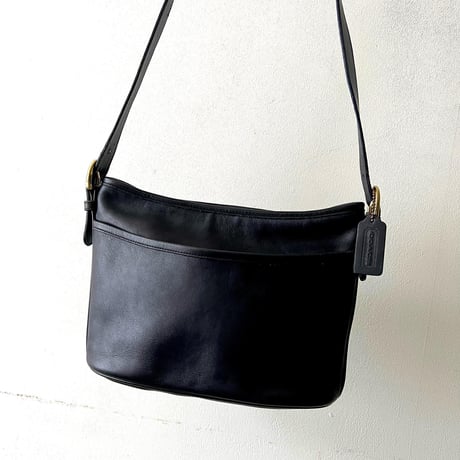 Old Coach "Black" Leather Shoulder Bag