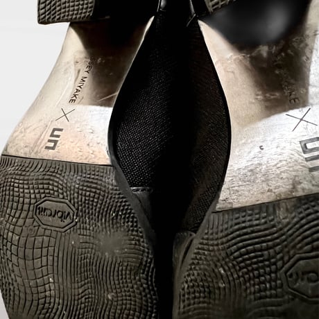 ISSEY MIYAKE × un Metal Heel Goa Short Boots