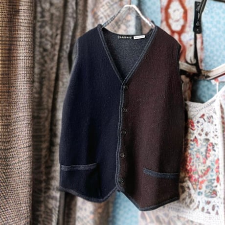 Bi-color Design Cashmere Wool Vest