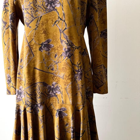 Vintage Botanical Pattern Back Belt Dress