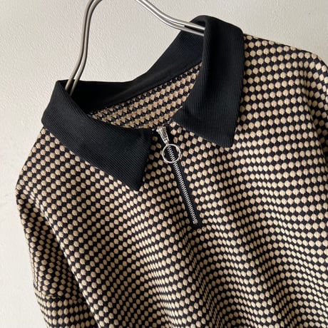 Dot Pattern Half Zip Short Knit