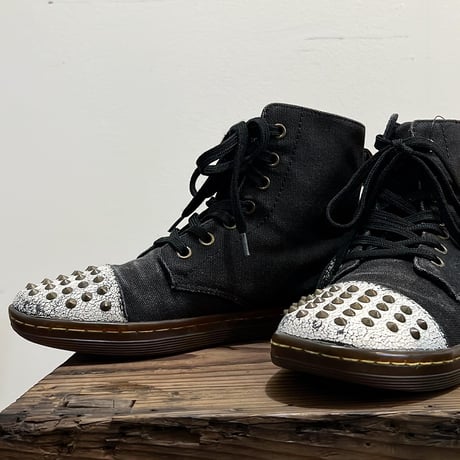 Dr.Marten's "HACKSTUD" Canvas 7eye Boots
