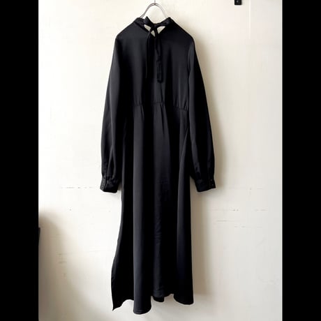 Back Ribbon Design Long Dress