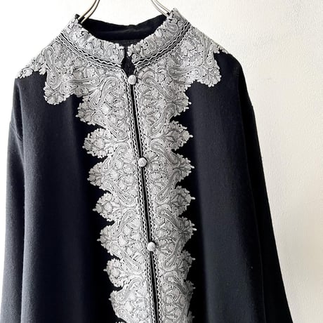 Vintage Embroidery Design Stand Collar JKT