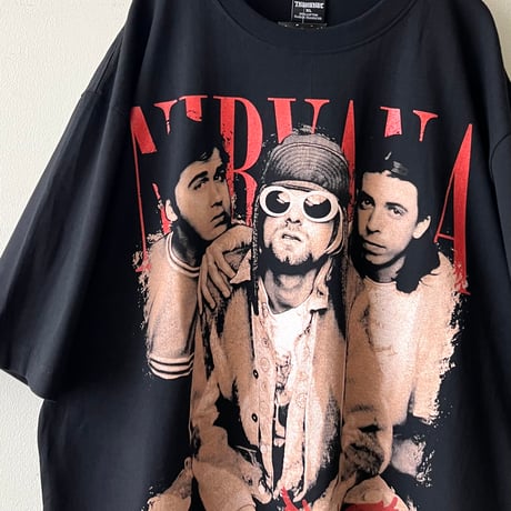 Import Glow in the dark Band Print Tee " NIRVANA "