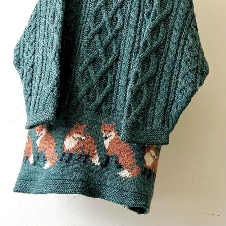 Old Acorn Fox Pattern Aran Knit Design Dress