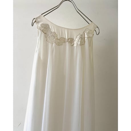 60's Vintage GOSSARD ARTEMIS Embroidery Design No Sleeve Maxi Dress