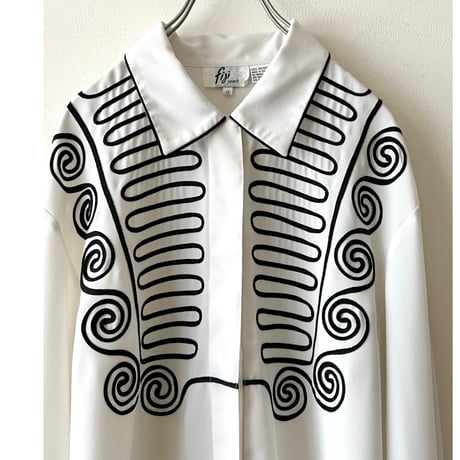 US Vintage " Guru Guru " Embroidery Design Blouse