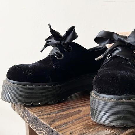 Dr.Marten's Holly Velvet 2eyes Ribbon Platform Shoe