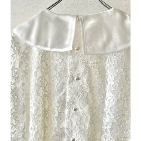 Vintage Bib Collar Lace Design Blouse