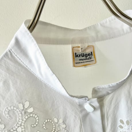 Vintage Lace Design Short Sleeve  Blouse