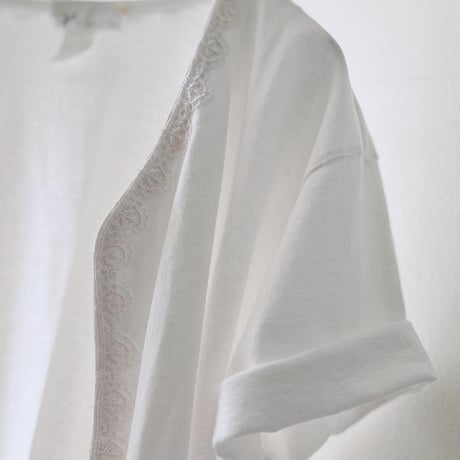 Vintage  Lace Design Blouse
