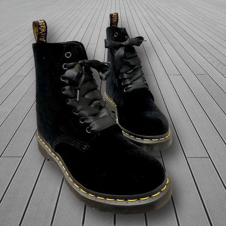 Dr.Marten's 1460 Pascal "Black Velvet" 8eye Boots (deadstock)