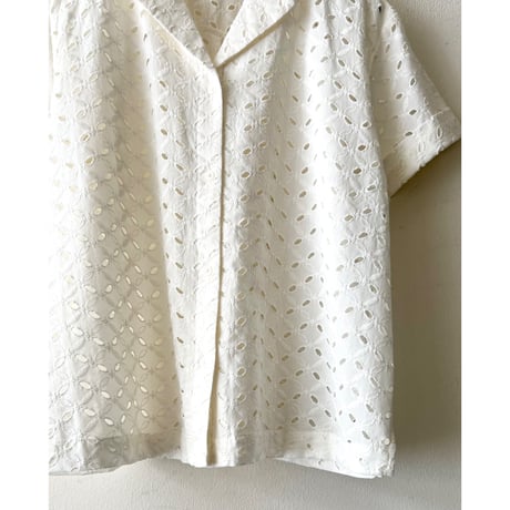 Banana Republic Cut Lace Design Blouse (白)