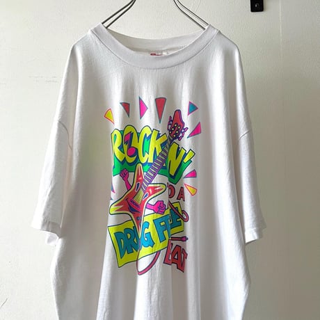 90-00's Neon Color Design Print Tee