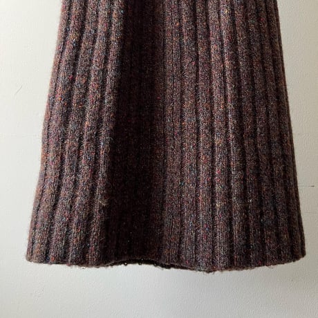 Vintage High Turtle Neck Knit Sweater and Rib Knit Skirt "2piece-sets"