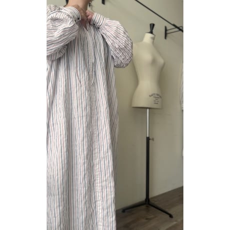 【即納品】スキッパーギャザードレス/トリコロール